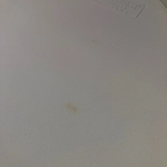 Sleek Vintage Round Zippered Cosmetic Travel Case - Picture 13 of 16